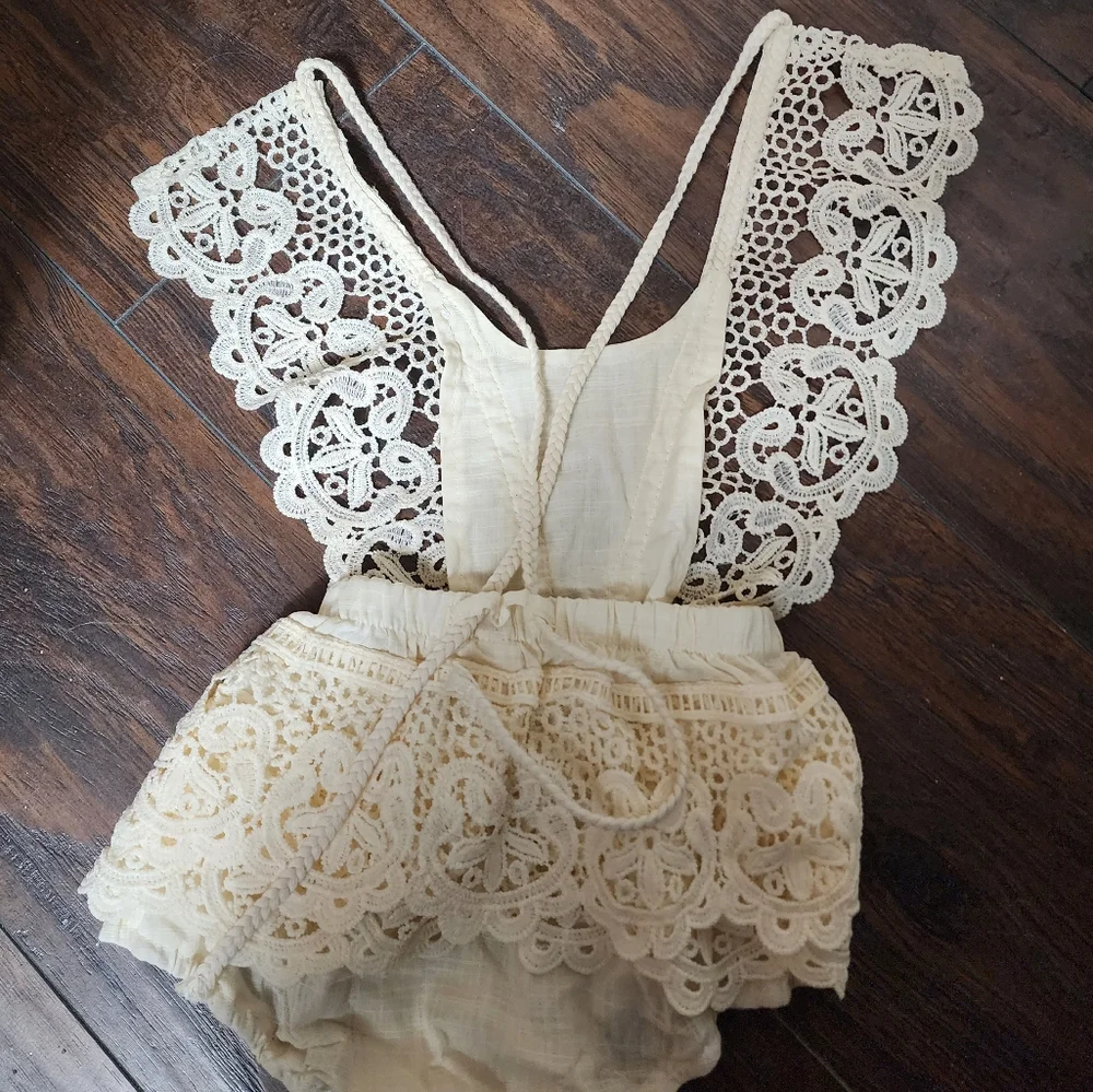 Romper - Picture 5 of 5